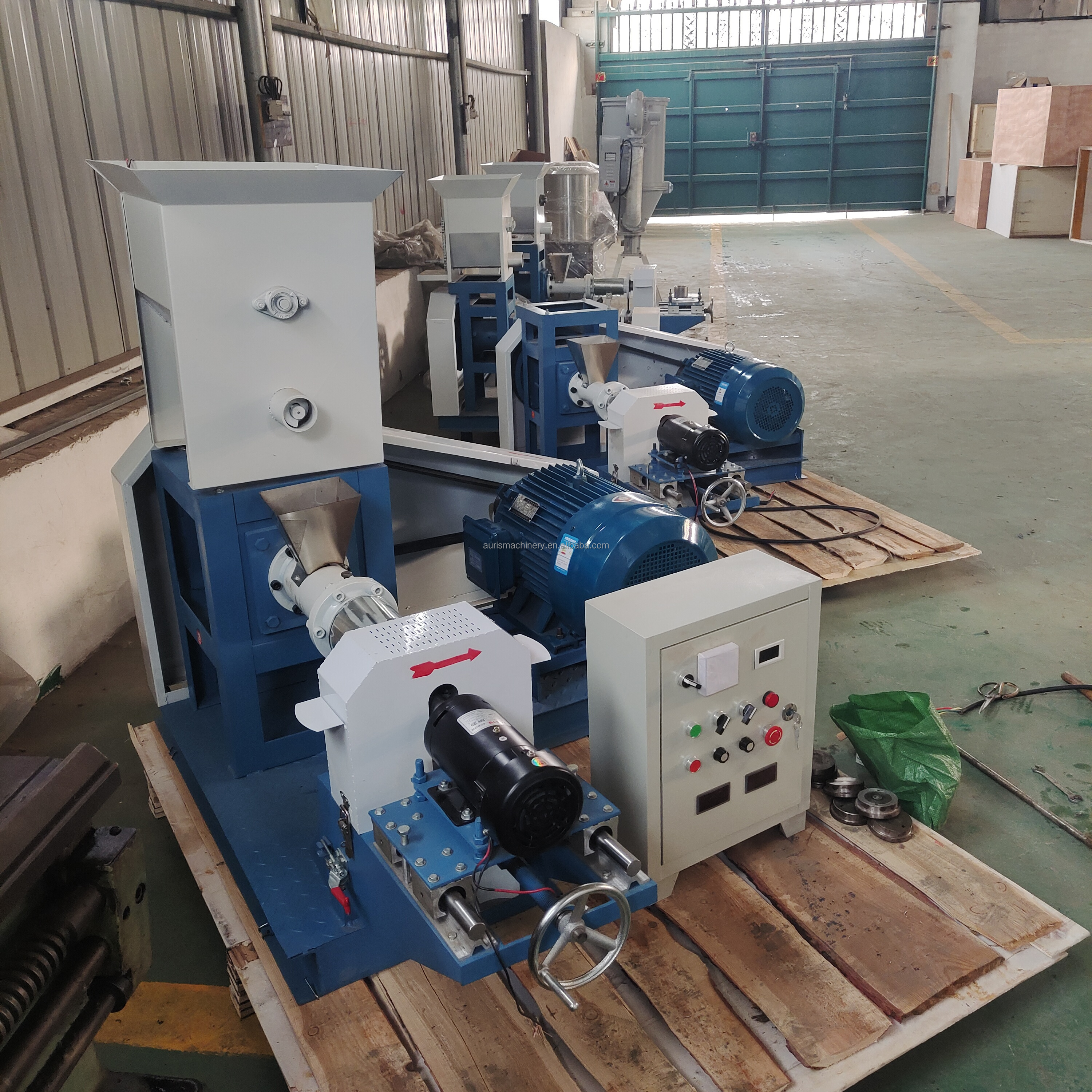 Floating Fish Feed Pellet Animal feed processing machinery Pet Extrusion Dry Dog pet Food extruder making Machine