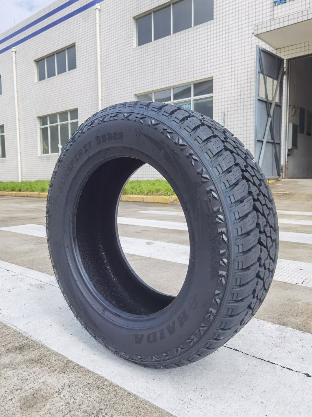 SUV tyre LT285/70R17 A/T R/T All Terrain tire 285 70 17