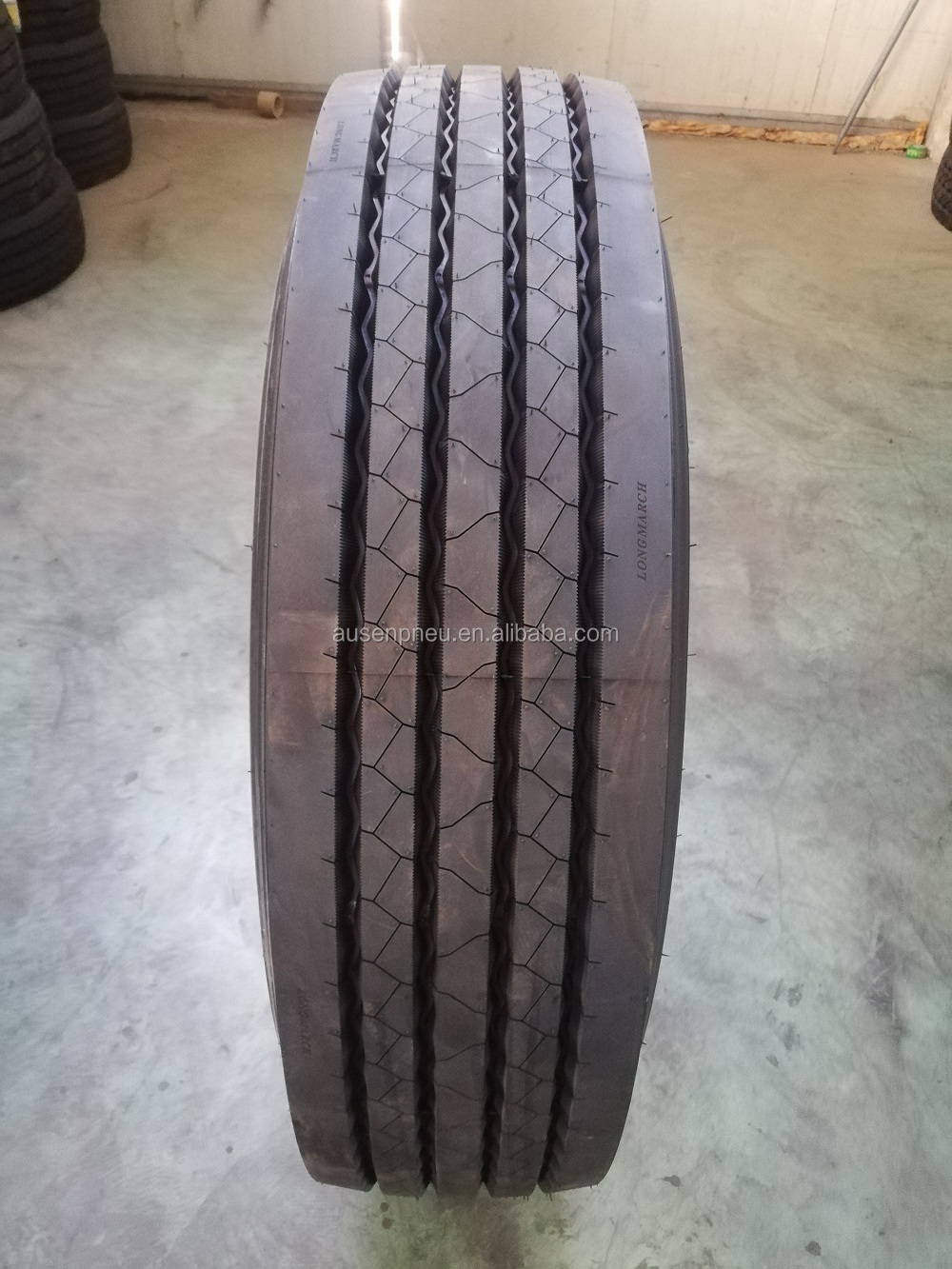 LONGMARCH tbr tires 435/50R19.5 445/45R19.5 425/65R22.5 heavy duty truck tyres