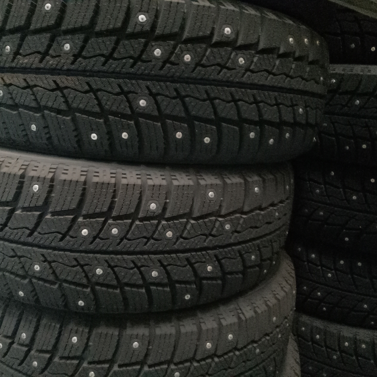 China Wholesale SUV Winter Snow All Season UHP Best Radial Passenger PCR Car Tyre 235/60r18 265/70r16 225/70r16 215/70r16