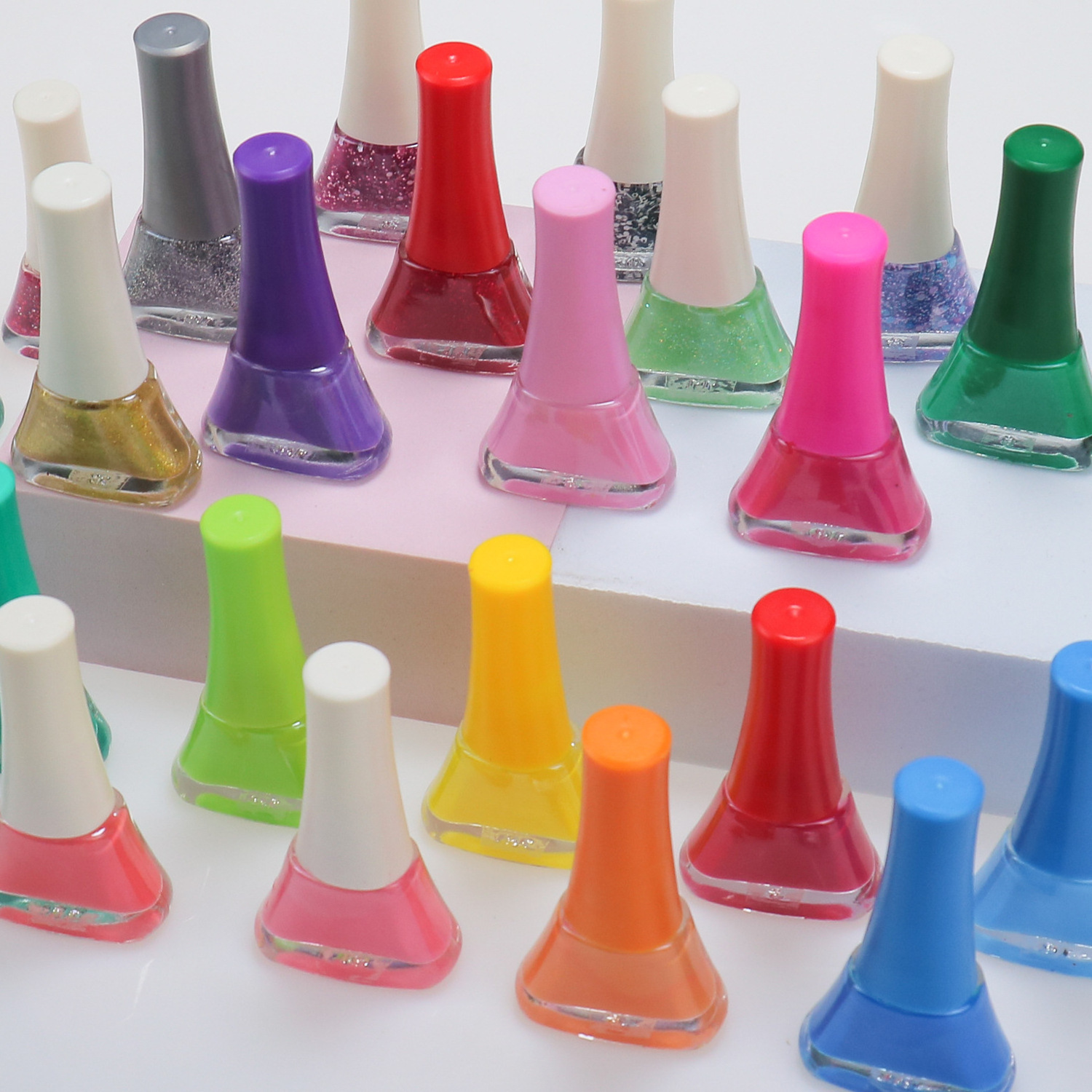 Wholesale Nail Polish Manufactures Quick Dry High Pigment 60 Colors Transparent Uv Peel Off Gel Nail Polish