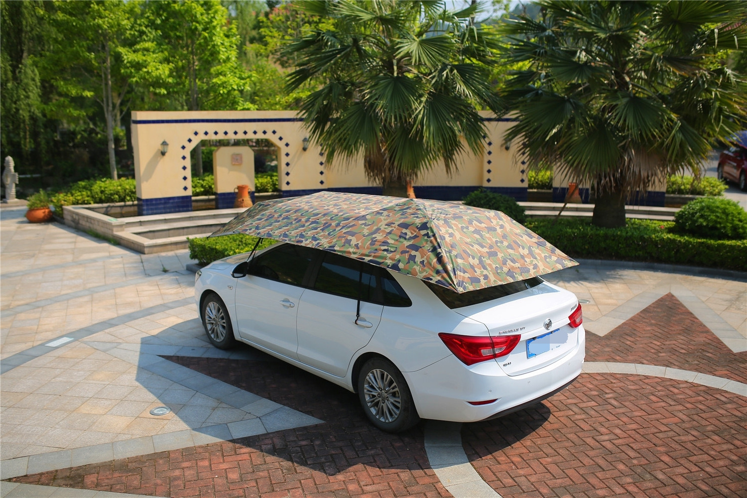 Anti-UV Car Tent Semi-Automatic Car Umbrella Cover Portable Movable Carport Folded Sun-Proof car cover