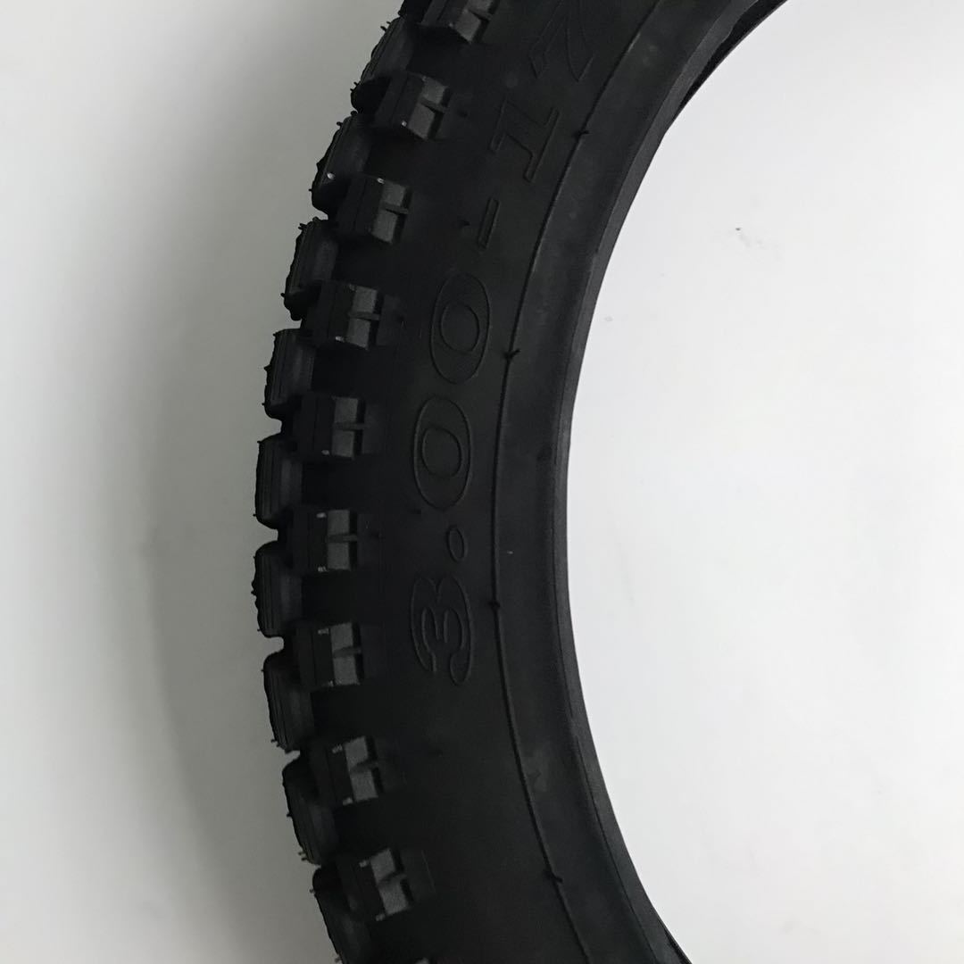 high quality 17*3.0 motor cycle tyre