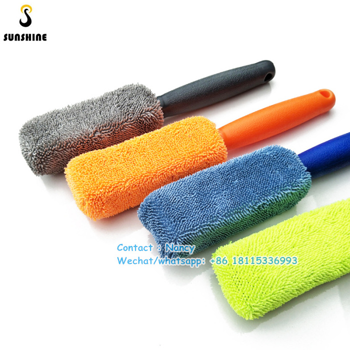 Microfiber Wheel and Rim Wand Brush Long Handle Tire Brush Car Cleaner Wheel Hub Brush Grey Green Colour