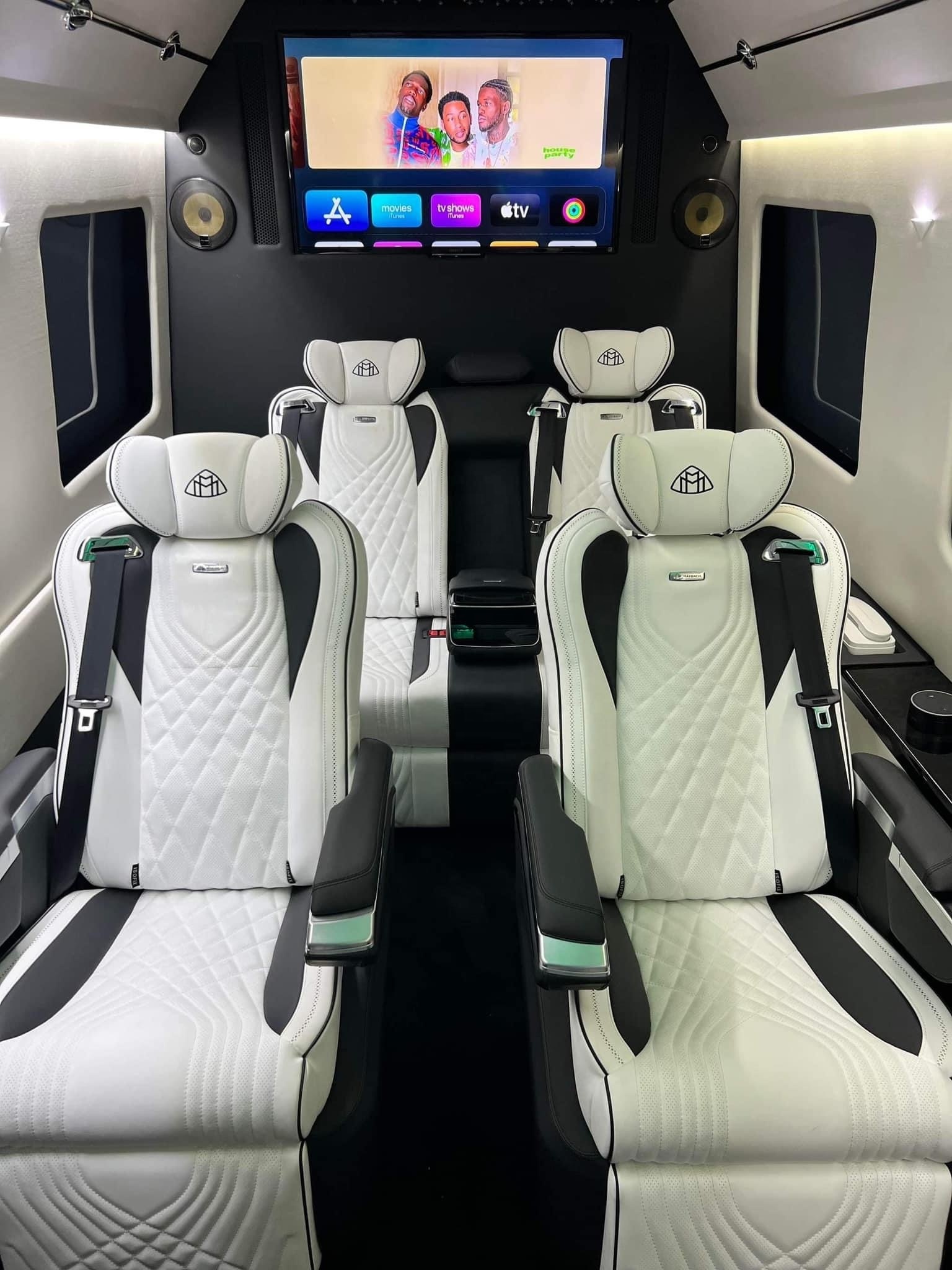 Maybach Design Luxury Van Seats With Recliner Massage Heating Rotation For Sprinter V class / Vito / alphard/ H1 /metris