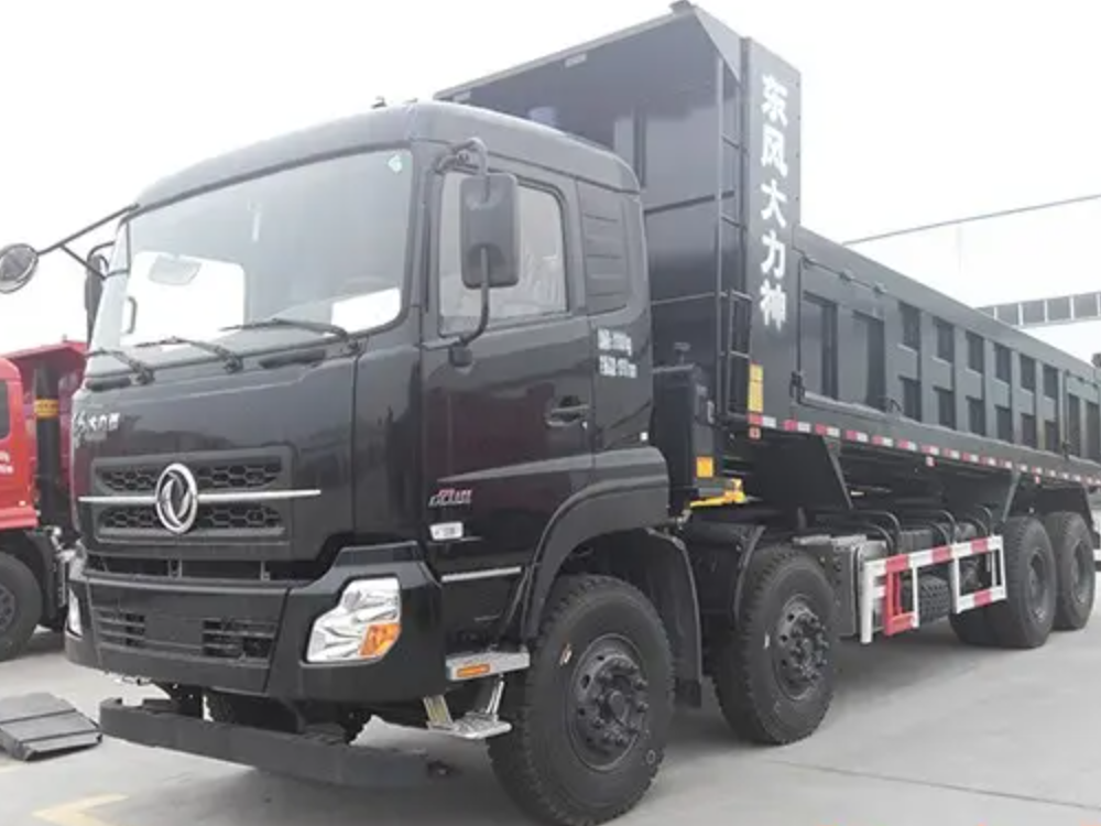 Brand New Dongfeng Truck Tipper Truck Dumper Cummins Engine 375hp 8x4 DongFeng Dump Truck