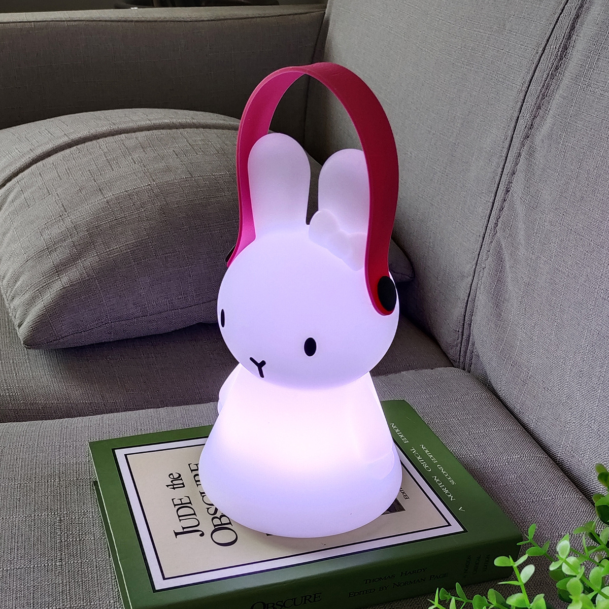 Rabbit table lamp kids night light Rain Proof USB rechargeable RGB color Full remote contrd