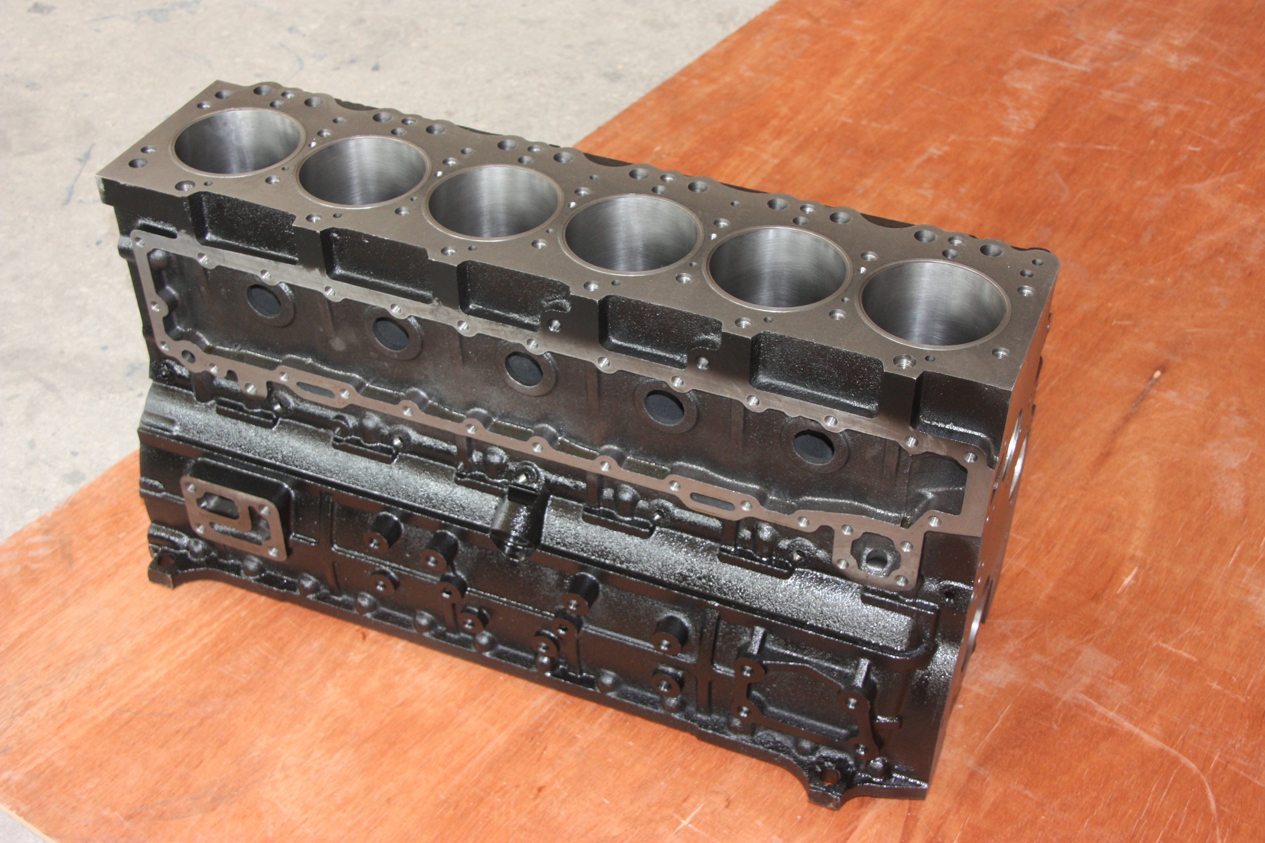 HOT SALES CYLINDER BLOCK FOR ISUZU 6BD1 ENGINE MODEL