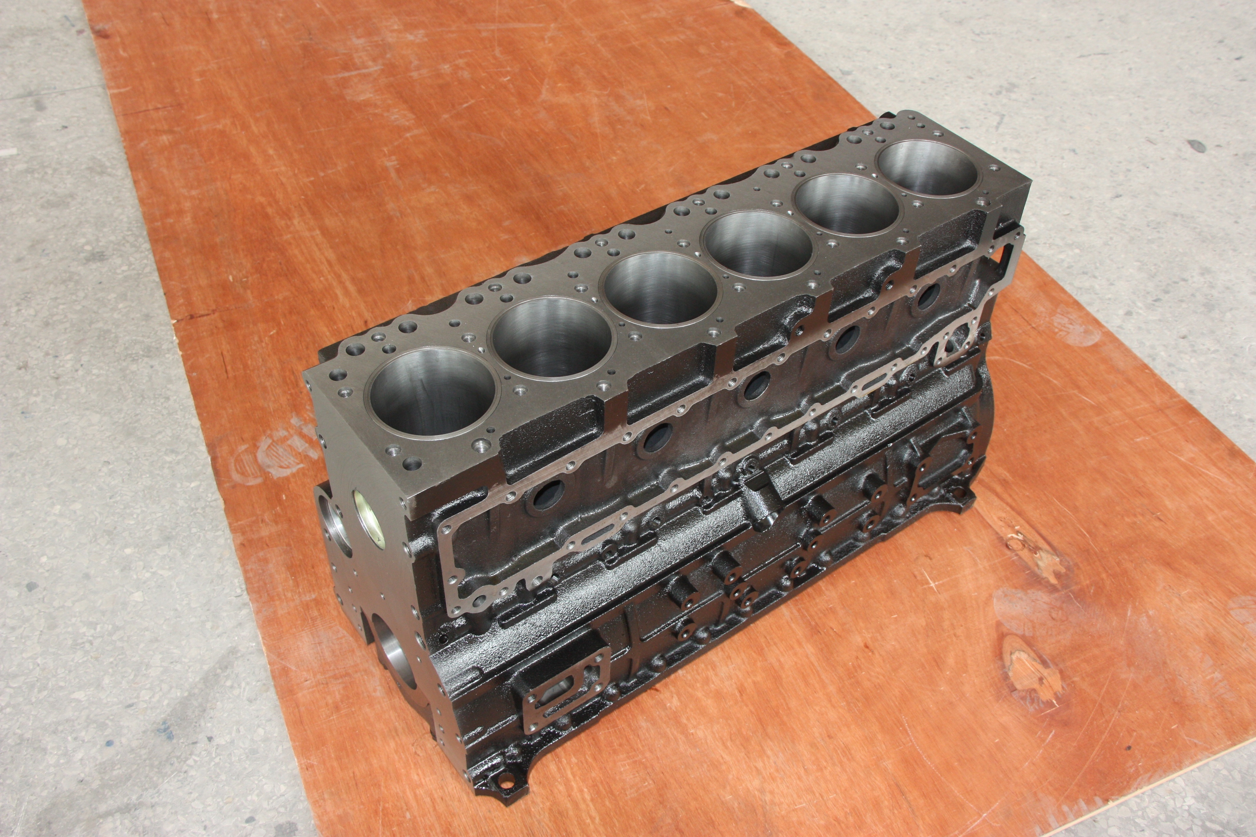 HOT SALES CYLINDER BLOCK FOR ISUZU 6BD1 ENGINE MODEL