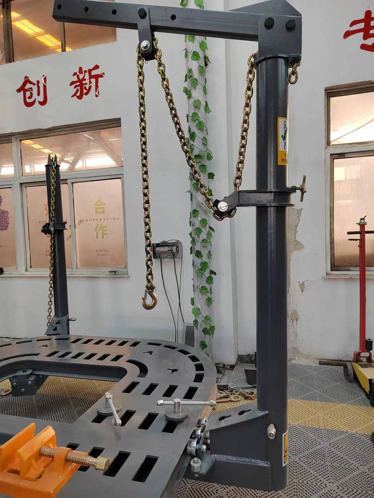 Customize Auto Body Frame Machine /Car o Liner Frame Machine/Car Frame Pulling Machine