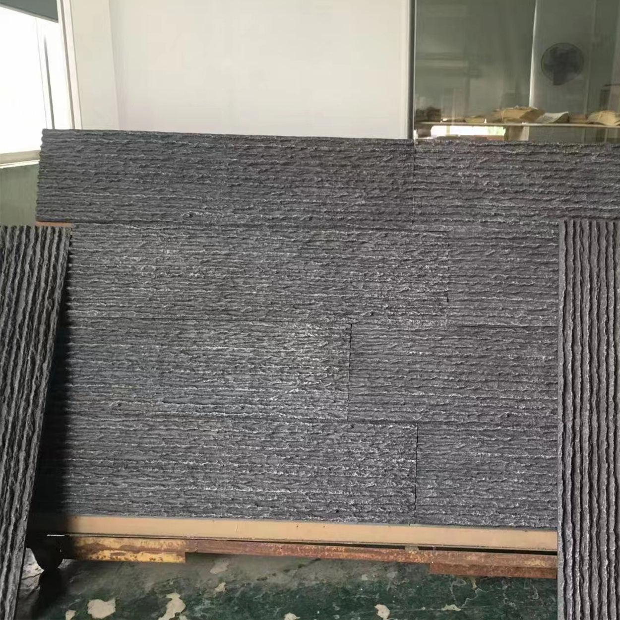 Hot Polyurethane artificial stone machine PU foam panel exterior decorative siding faux rock stone wall panel