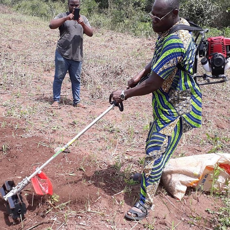 Agricultural weeding machine gasoline weeder machine mini power weeder hot selling to Nigeria