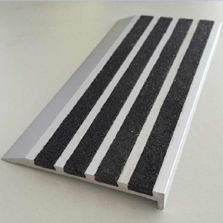 External Outdoor Anti-slip Slip Resistant Aluminum Stair Step Nosing for Heavy Foot Traffic