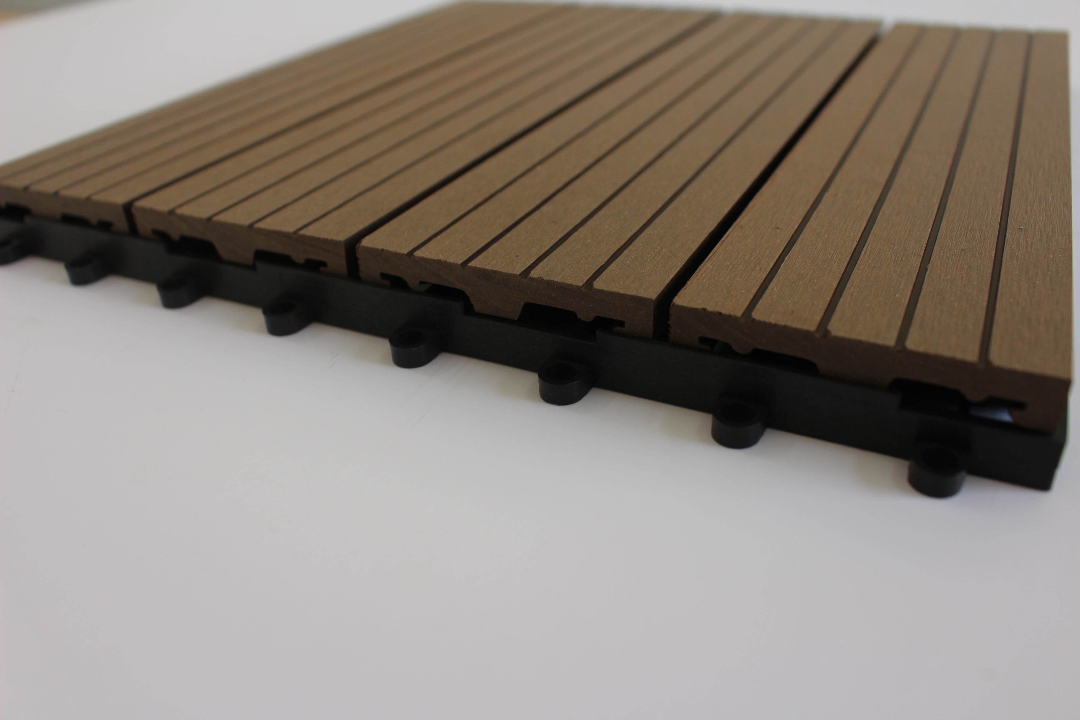 2019 New easy installation DIY decking/ waterproof wpc diy decking tiles for garden and home.