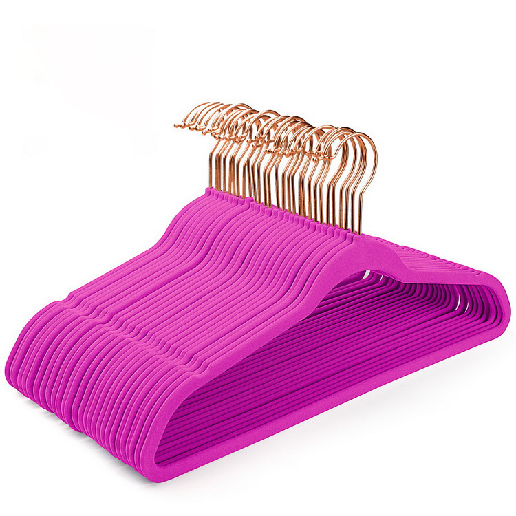 Wholesale Fuchsia Velvet Clothes Hangers Sturdy Non-Slip Gold Rotatable Hook Garment Velvet Hanger