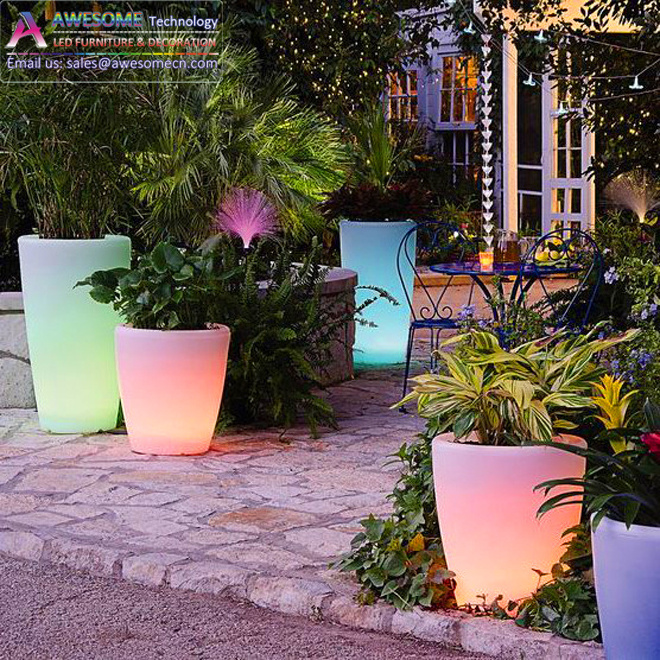 Illuminated Garden Decoration Outdoor Floor Standing Vase