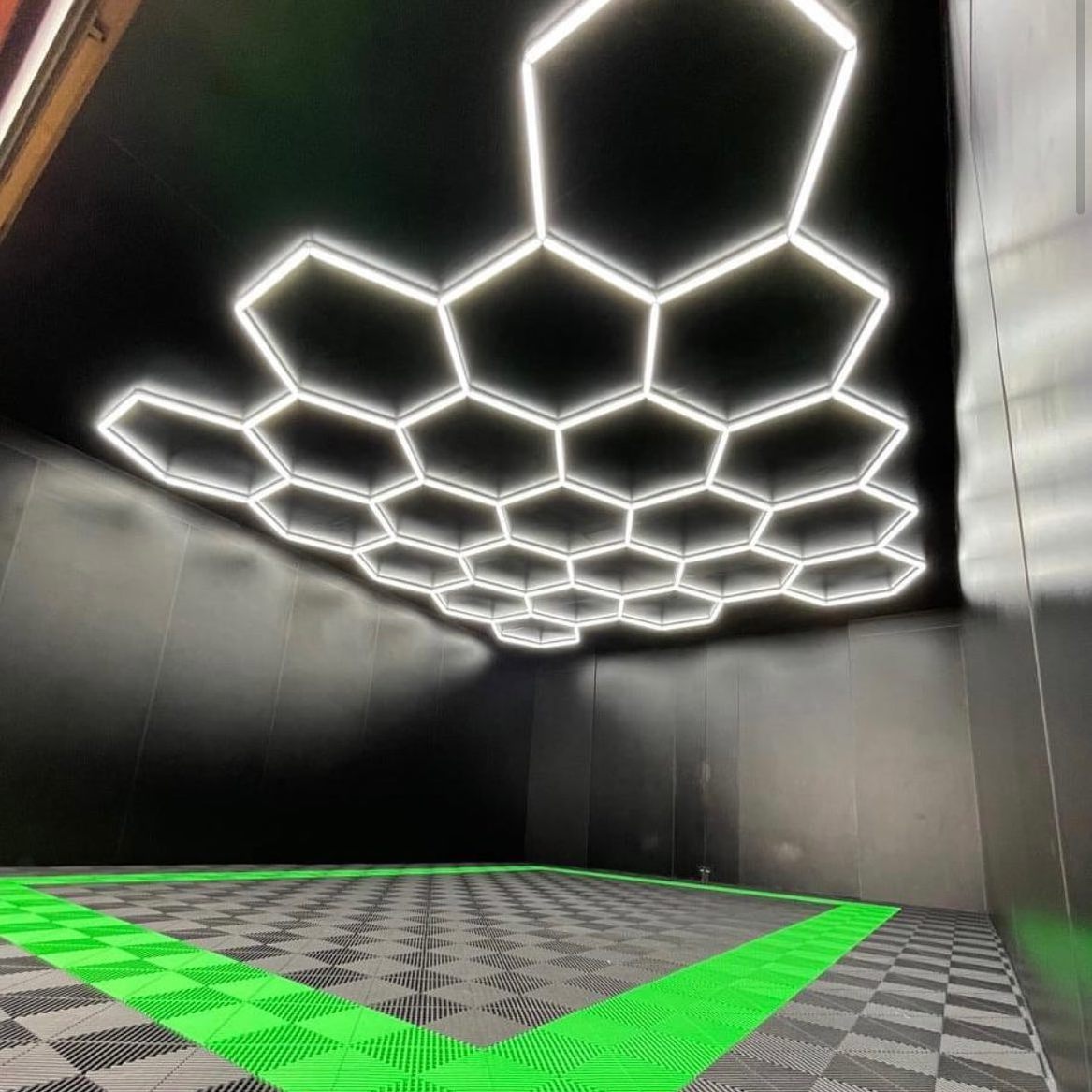 Factory Direct Sales Garage Light Hexagon Panel Hex LED Ceiling Hexagonal Workshop Light 14 Grid Hexagon Light System