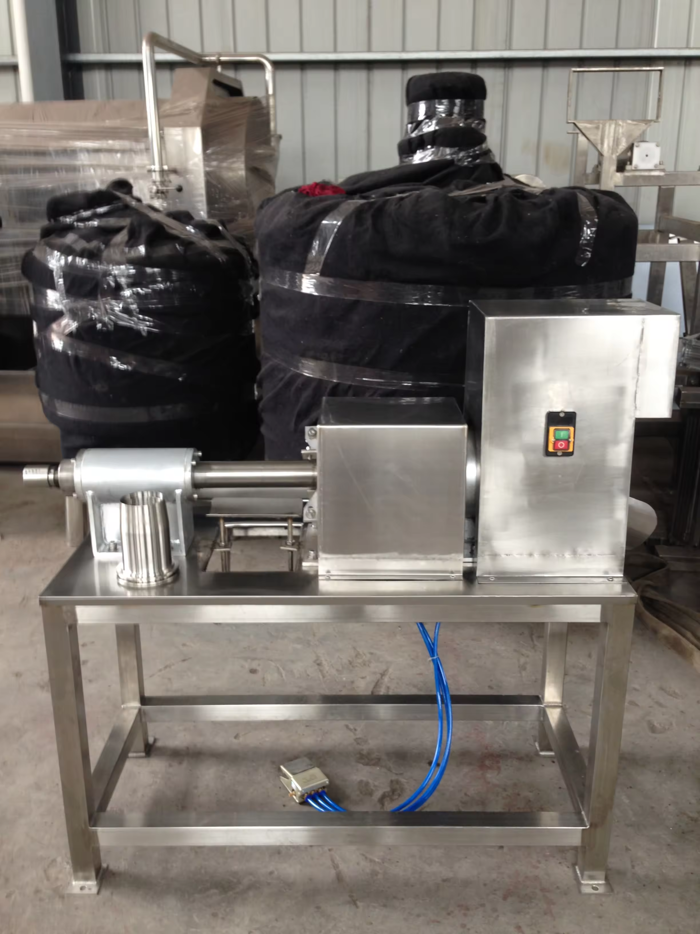 automatic pineapple peeling and coring machine