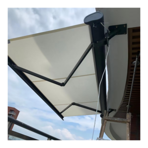 Top quality waterproof motorized retractable full cassette canopy awning with remote control