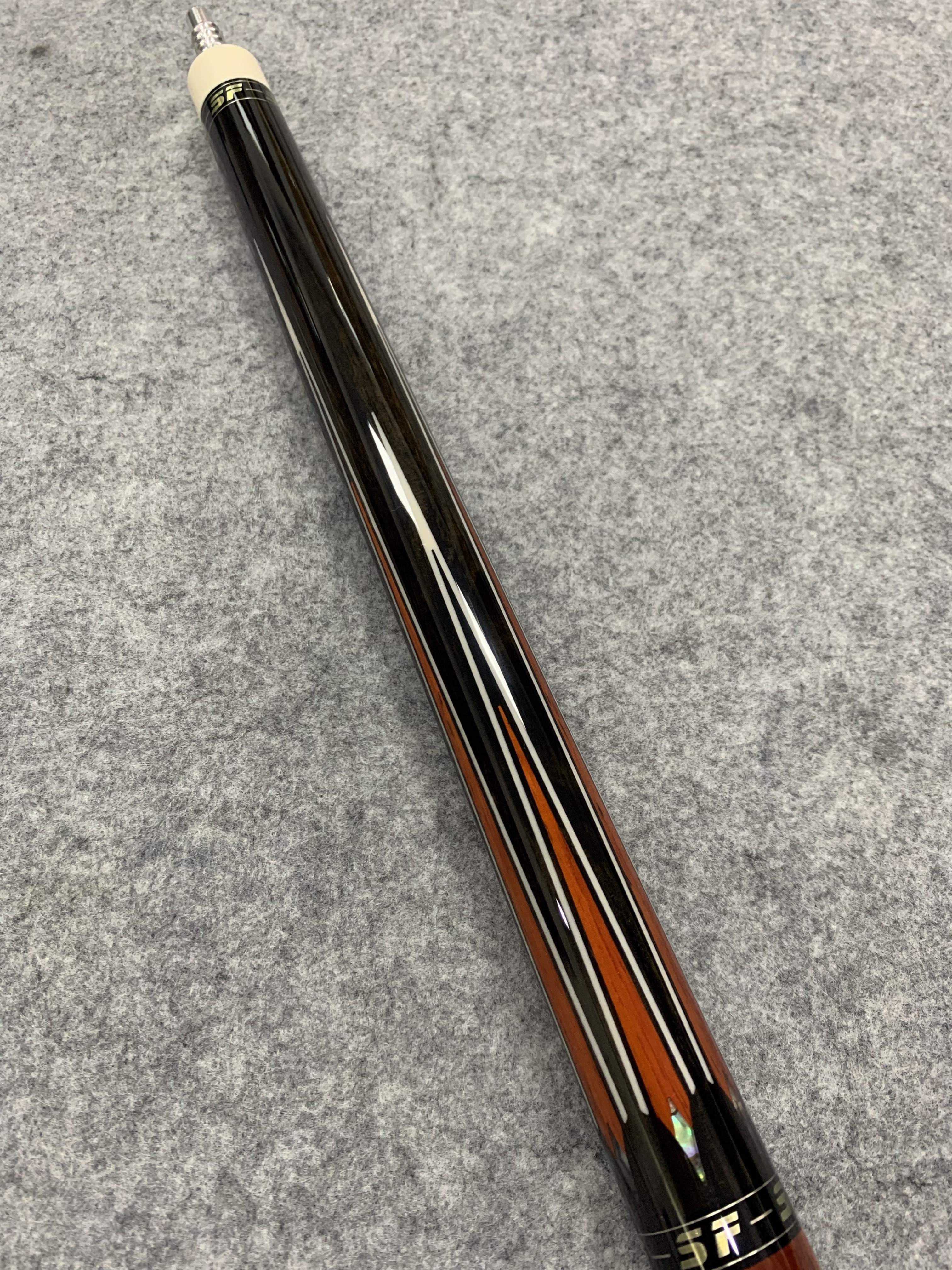 Axes High-End Billiard Cue Stick Carved Engraved Abalone Maple Wood Pool Cue Carbon Fiber Pool Stick Ebony Mahogany EXC Style