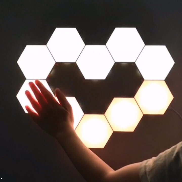 Hexagon Lights Gaming RGB Led Hex Light Panels Hexagon Smart Wall Lights Sync to Music for Room Bar Decor Gaming Setup