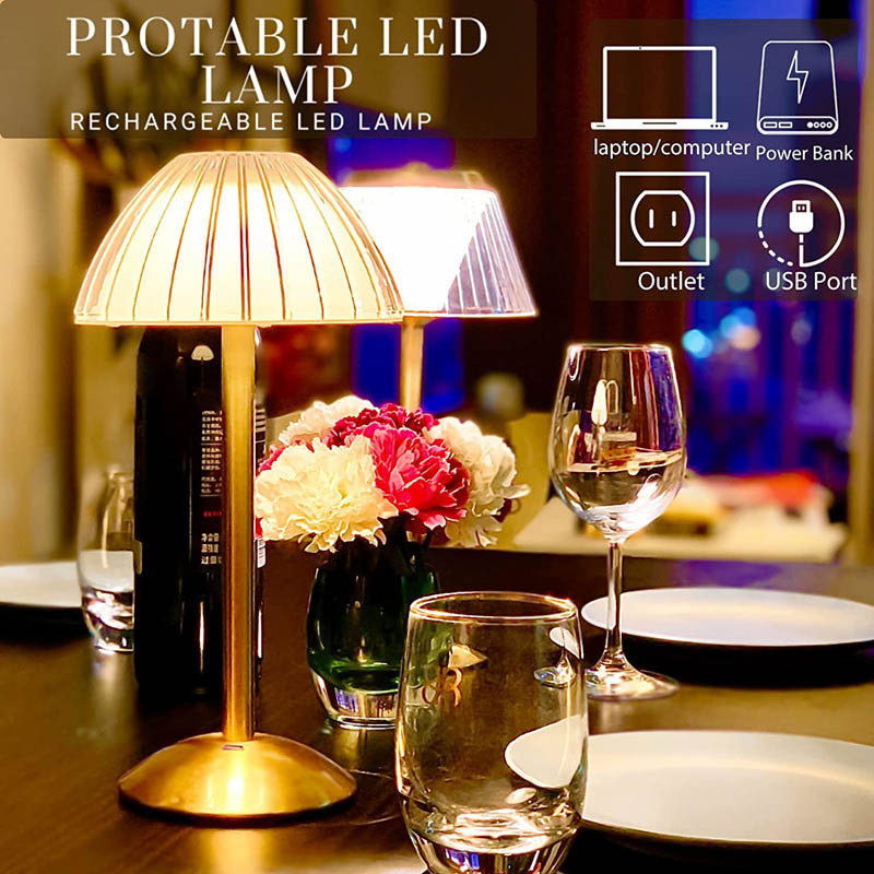 Factory Price  Romantic Crystal gold Table Lamp touch Table lampara de mesa led Decorative Usb Charging mini lamp for restaurant