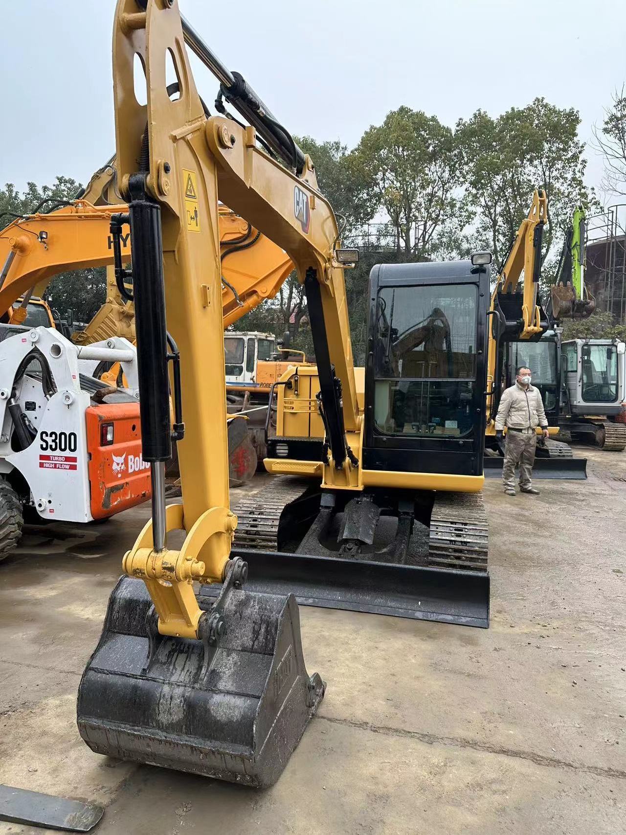 Shipping to USA Caterpillar 305.5E 305.5E2 5 ton Crawler Excavator Second Hand Cat 303 305 Mini Excavator