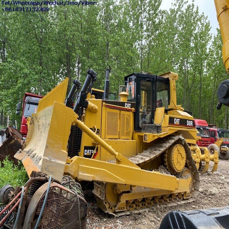 Used Caterpillar D8R D8 Crawler Bulldozer, Made in Japan Cat D8K D8R Dozer With 3 Shanks Ripper For Sale