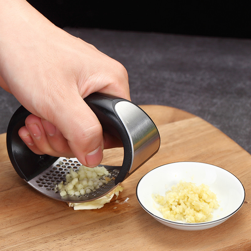 Stainless Steel Garlic Press Manual Garlic Grinder Grater Ginger Press Kitchen Accessories Garlic Chopper Crusher