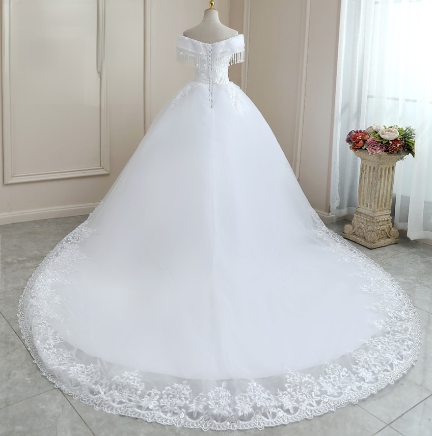 2022 New Fashion Luxury Off Shoulder V neck Ball Gown Wedding Dress Crystal Beaded Tassel Plus Size Bridal Gown with long Tail