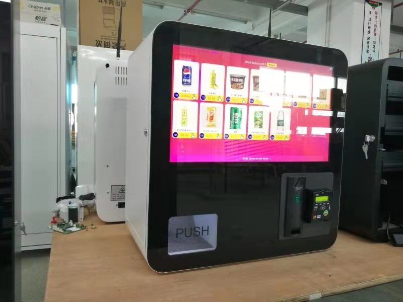 2019 Cosmetic hair bundle  chocolate  box pack single Promotion Vending Machine with cashless payment system and ID scanner