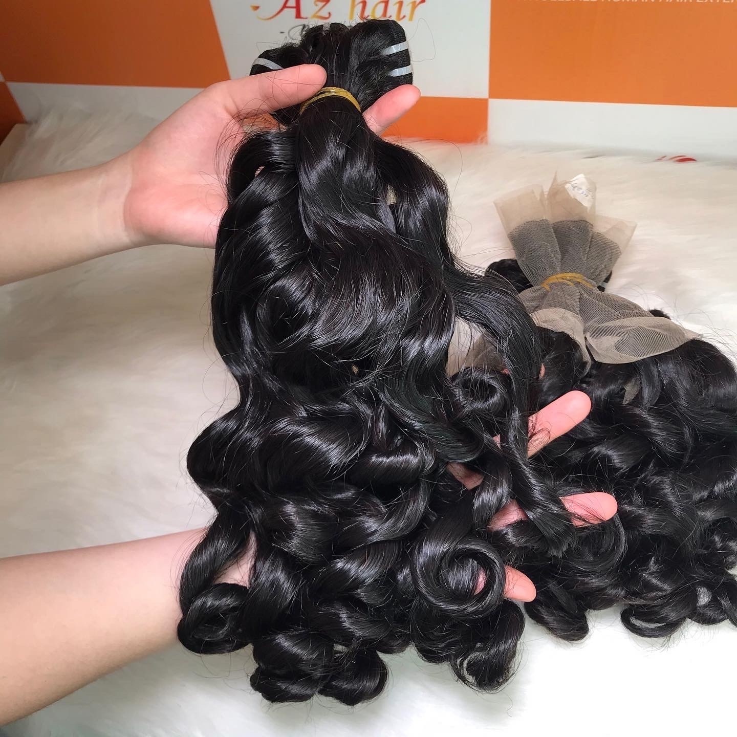 Human Hair Ocean Wavy Bundles Super Double Drawn Weft Hair HD Lace 100 % Unprocessed Vietnamese Hair Material