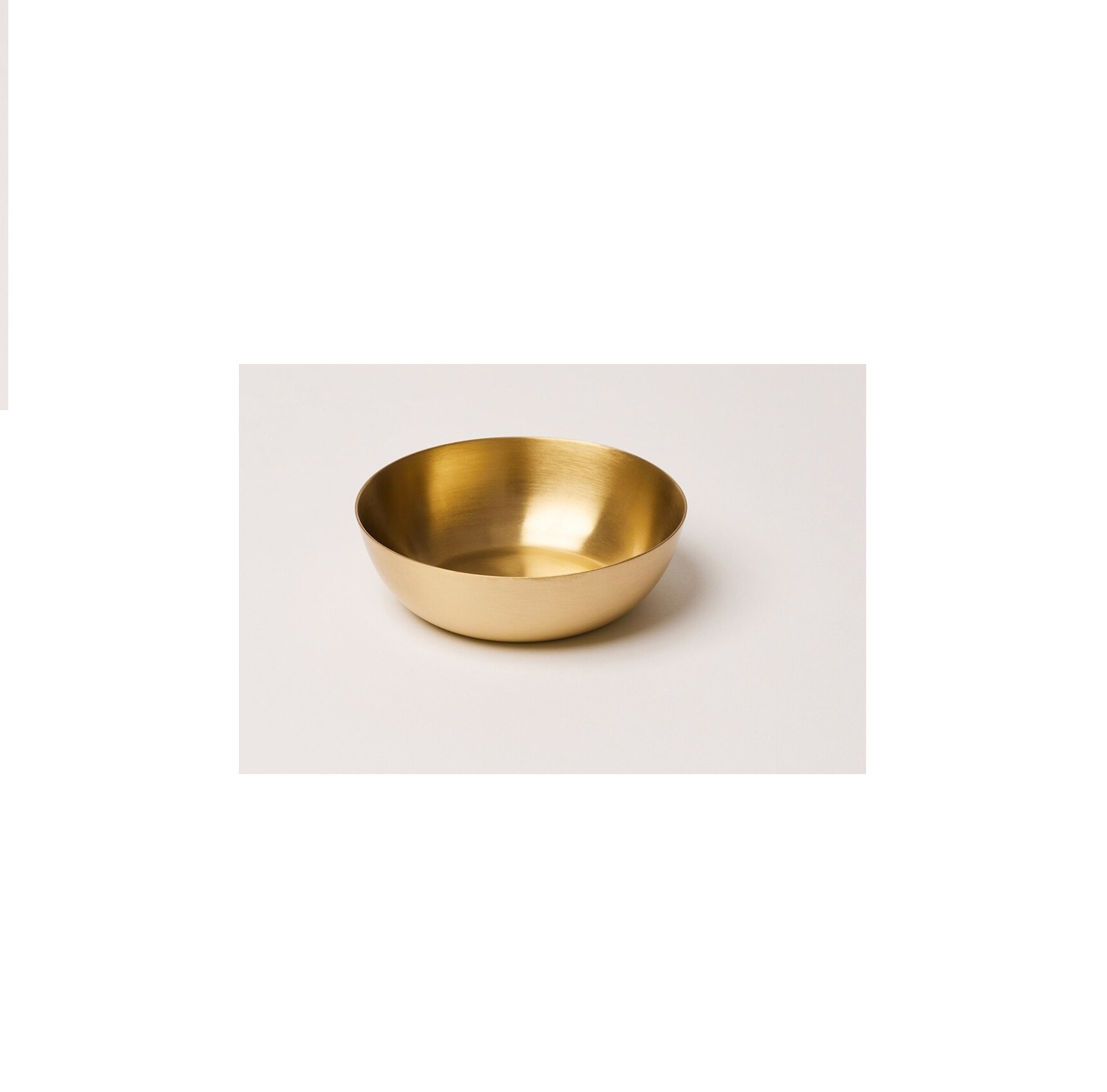 Brass Punch Bowl New Arrival Kitchen And Table Top Dinnerware Brass Round Design Gold Color Bowl For Serving Fruits Bowl