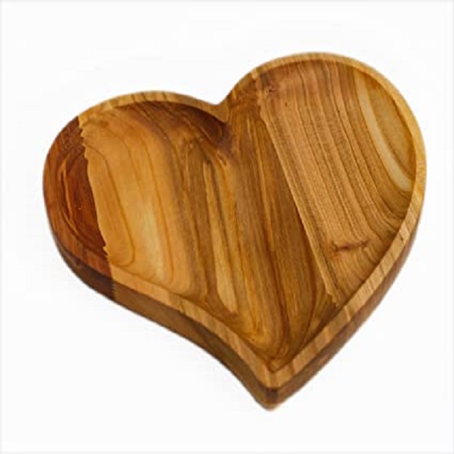 Heart Shape Wooden Serving Tray  2022 New Collection Of Natural Wooden Tools For Kitchen High Quality Products In Cheap price