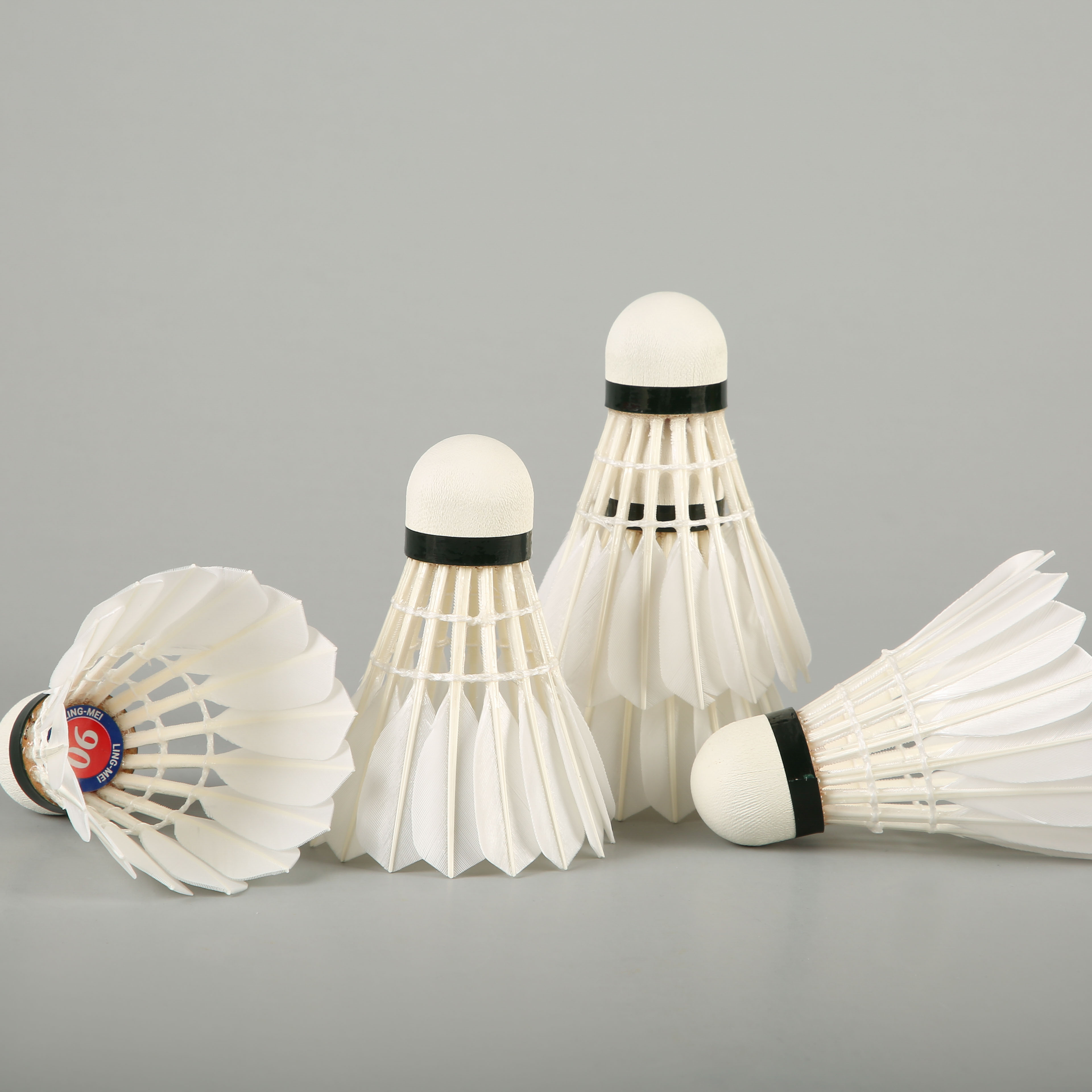 New Package LING MEI 90 BWF Badminton Shuttlecock In Stock