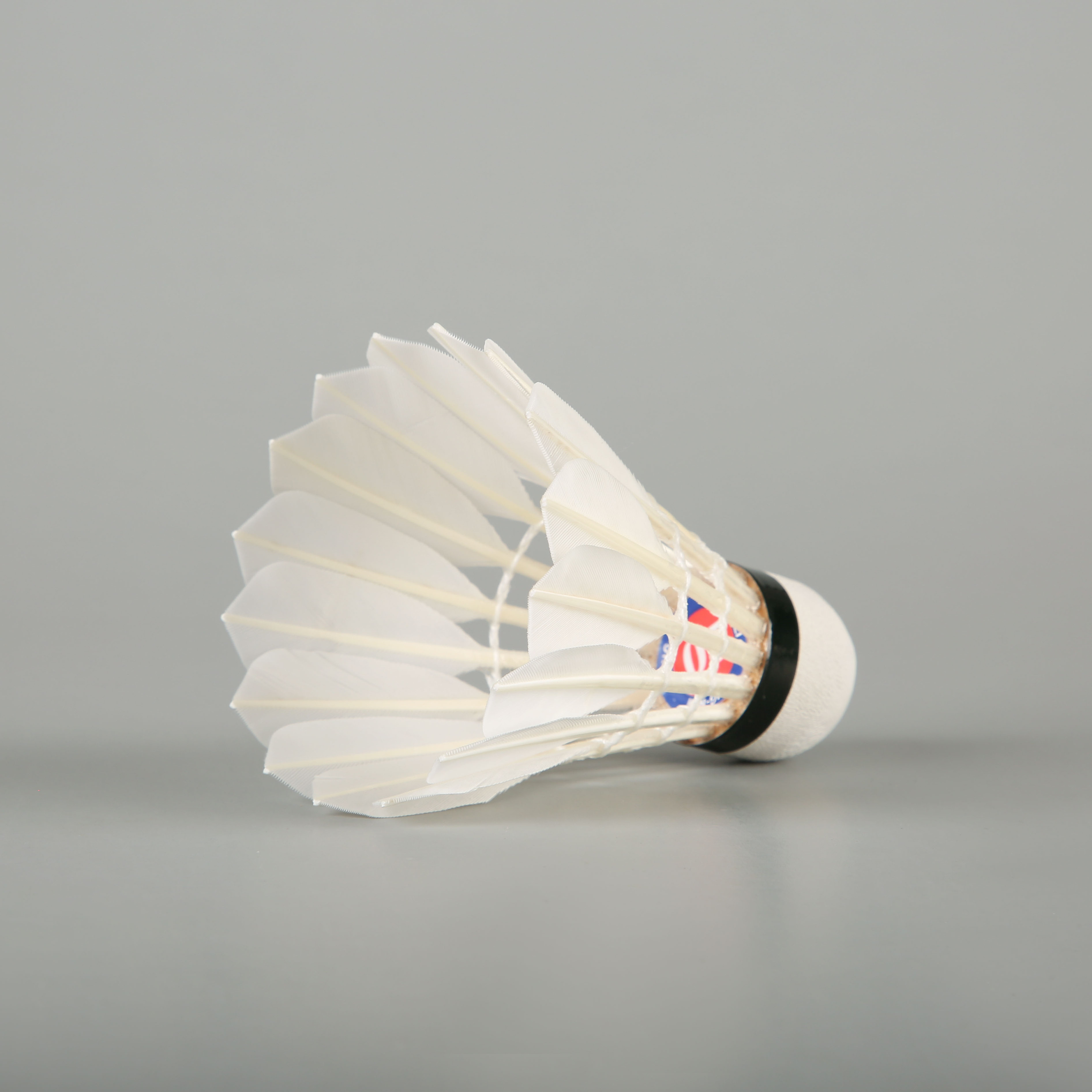 ling mei 20 badminton shuttlecock for international tournament