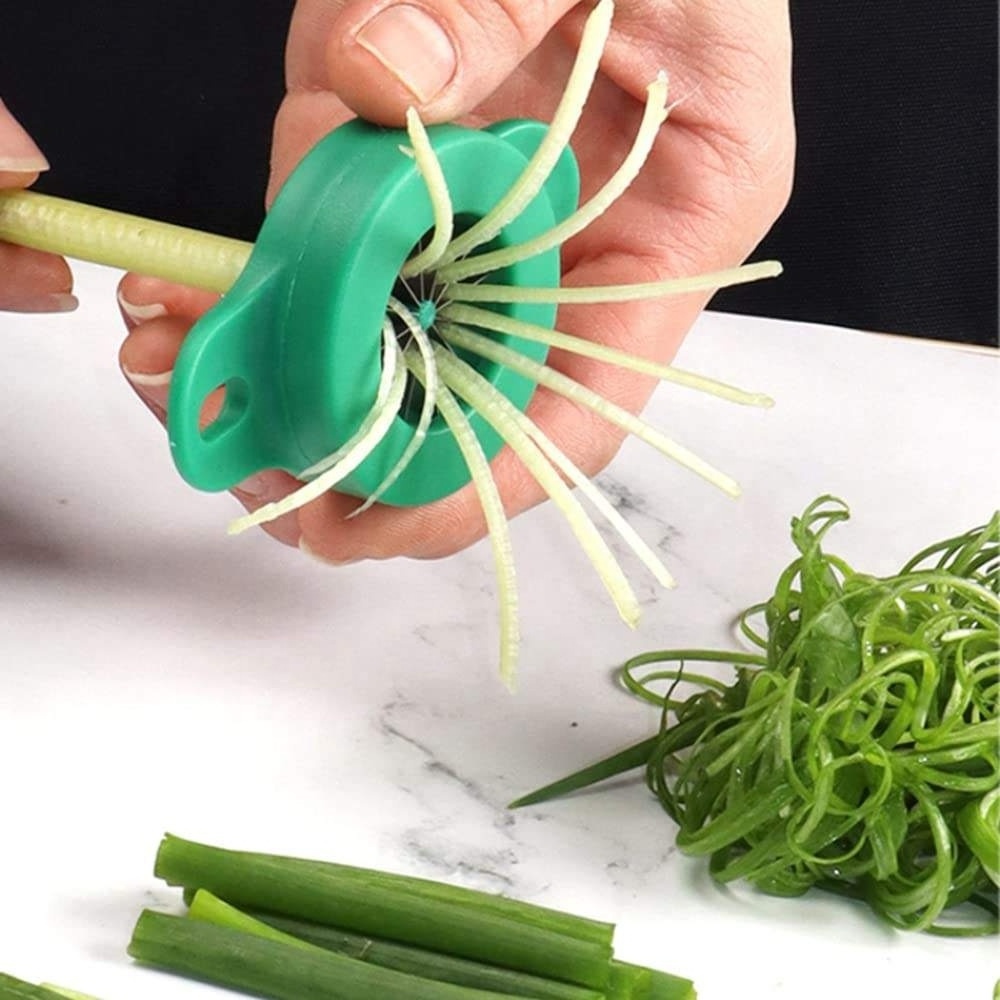 Multi-Functional Stainless Steel Onion Shredder Kitchen Tool Plum Blossom Vegetable Slicer Salad Knife Onion Shredder