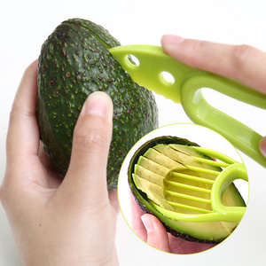 Multifunctional Three-in-one Avocado Cutter Avocado Knife Pulp Separator Avocado Slicer Tool Plastic PP Bag Home Kitchen Green