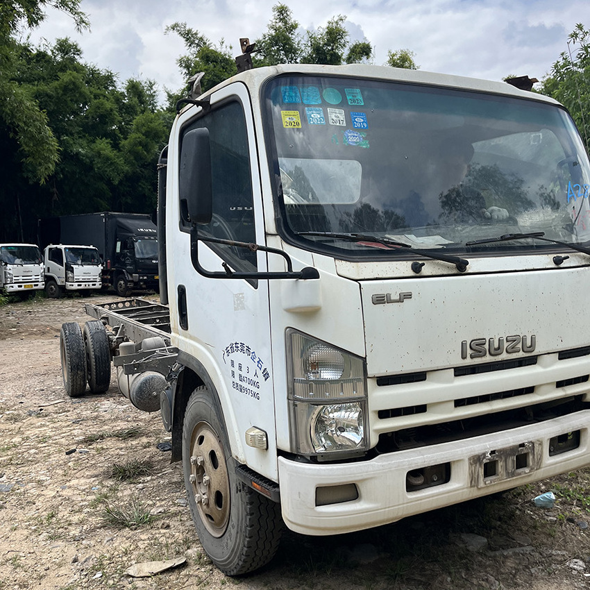 used Isuzu ELF trucks 600p  4X2  camion used Light Truck lorry caminhao130hp Diesel Engine cargo truck For Sale