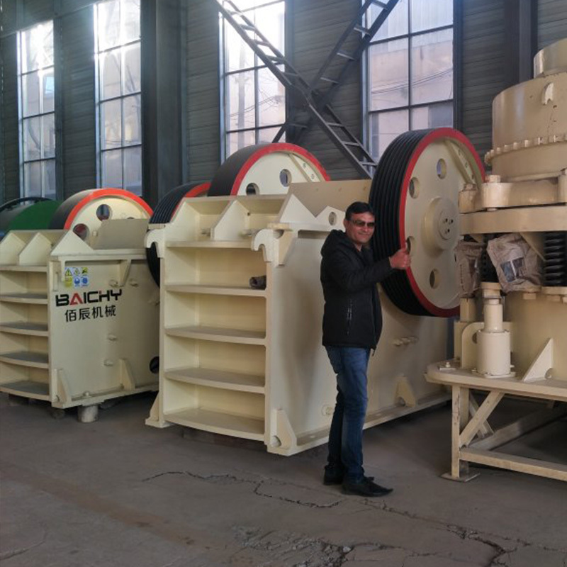 Low price small scale jaw crusher 10tph  pto rock crusher for sale