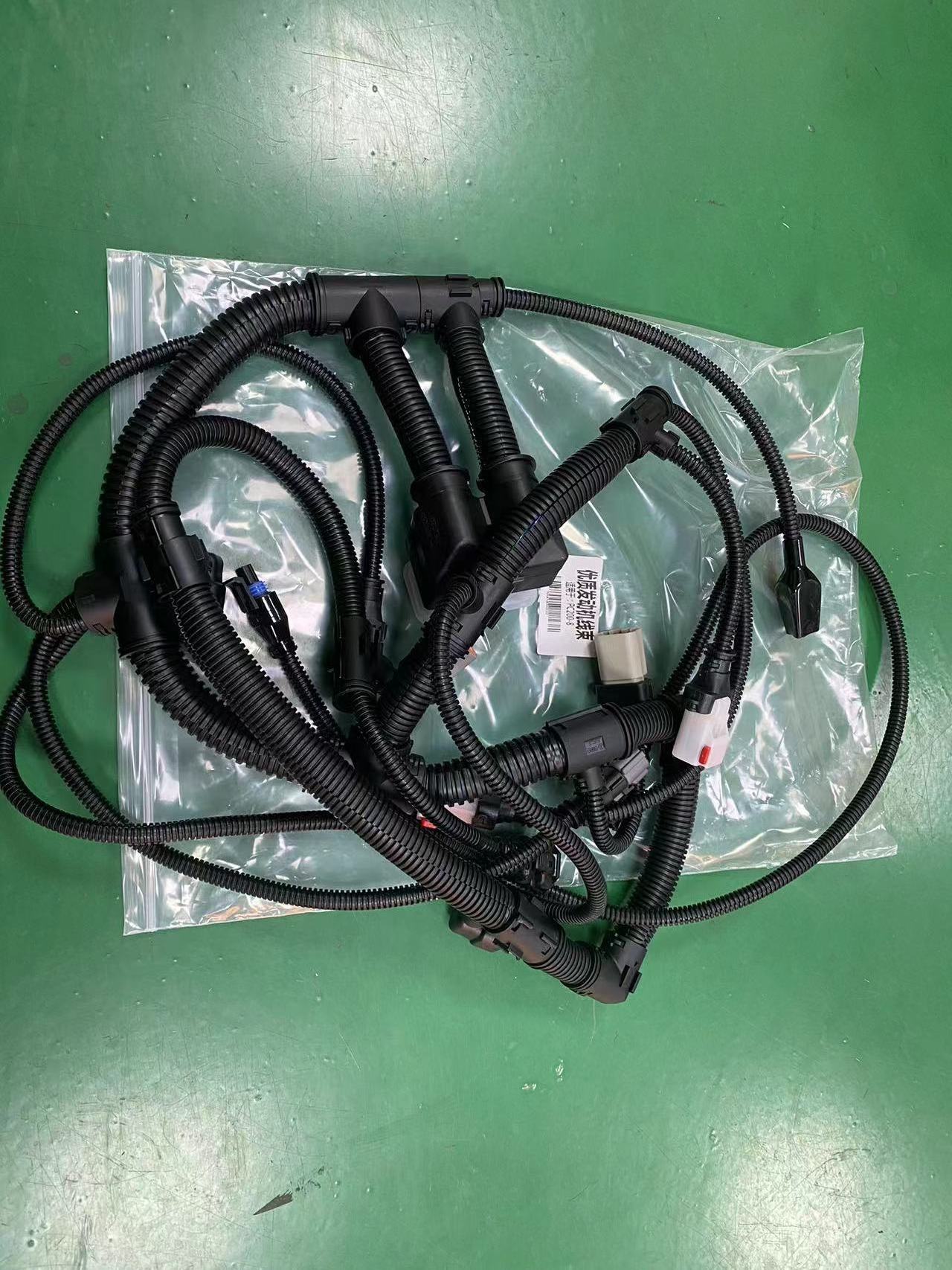 Machinery Excavator Electrical Parts PC200-8 PC240-8 PC270-8 Engine Wiring Harness 6754-81-9440