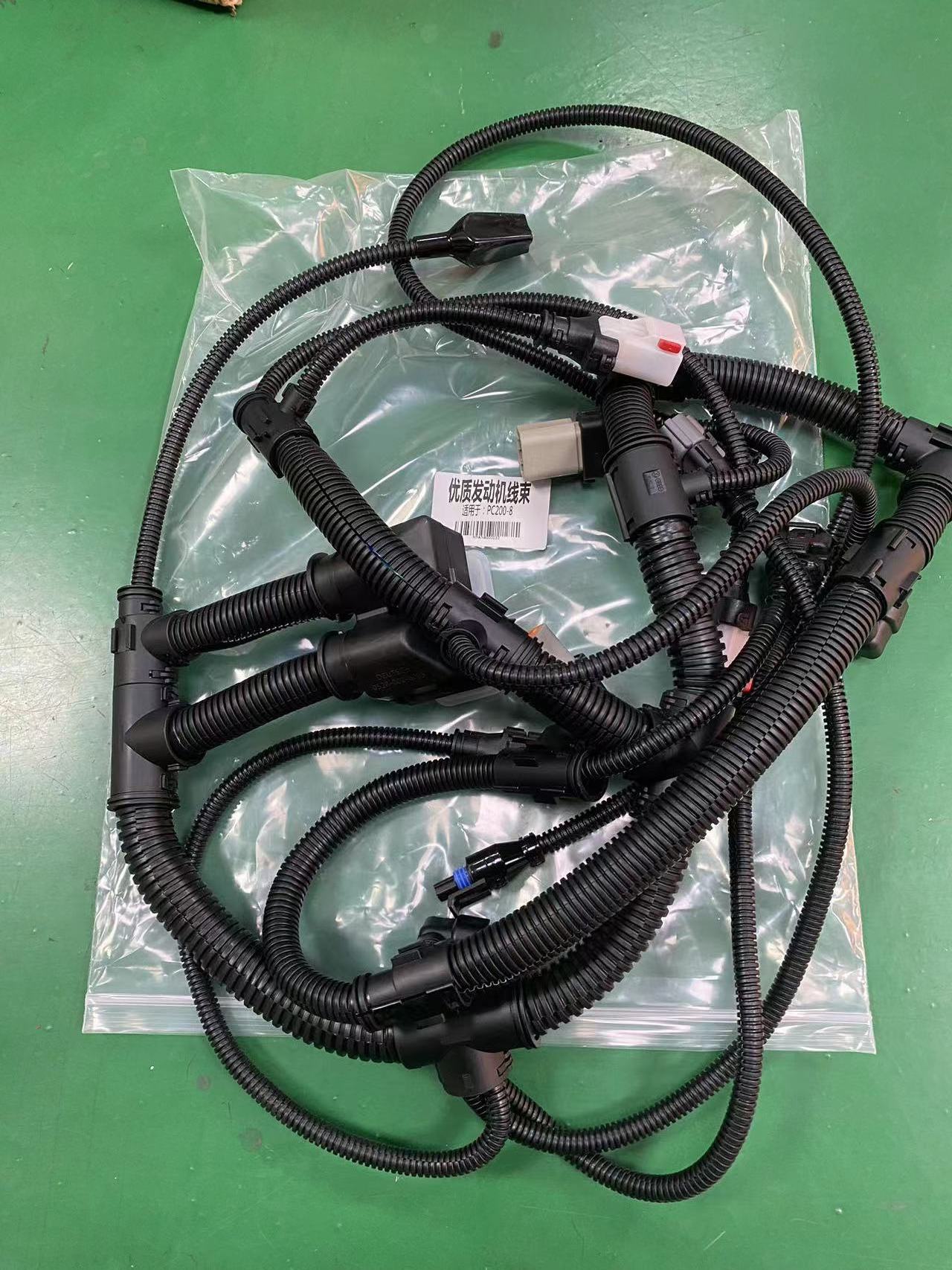 Machinery Excavator Electrical Parts PC200-8 PC240-8 PC270-8 Engine Wiring Harness 6754-81-9440