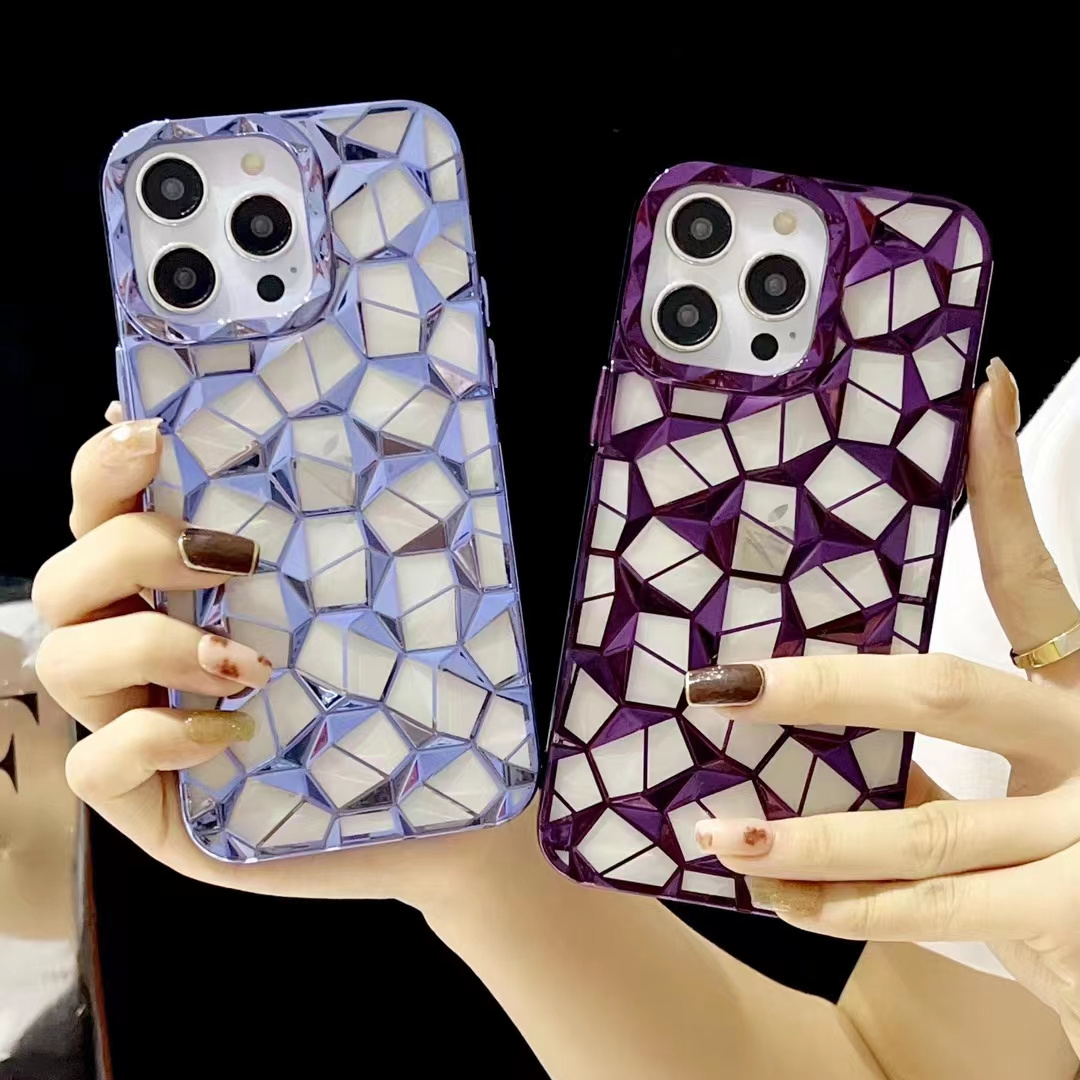 Luxury Cute Heart Diamond Phone Case For iPhone 13 12 11 Pro Max 14 Plus Silicone Cover Honeycomb Plated Cases for iPhone 14