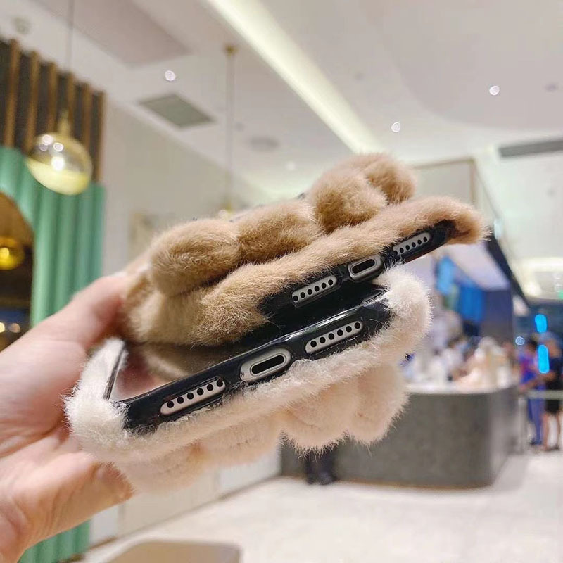 Dragons Wholesale Fluffy Doll Custom Designers Mobile Phone Case For phone Xs Xr  6 7 8 Plus 13 Pro Max Cover Silicon Phone Case