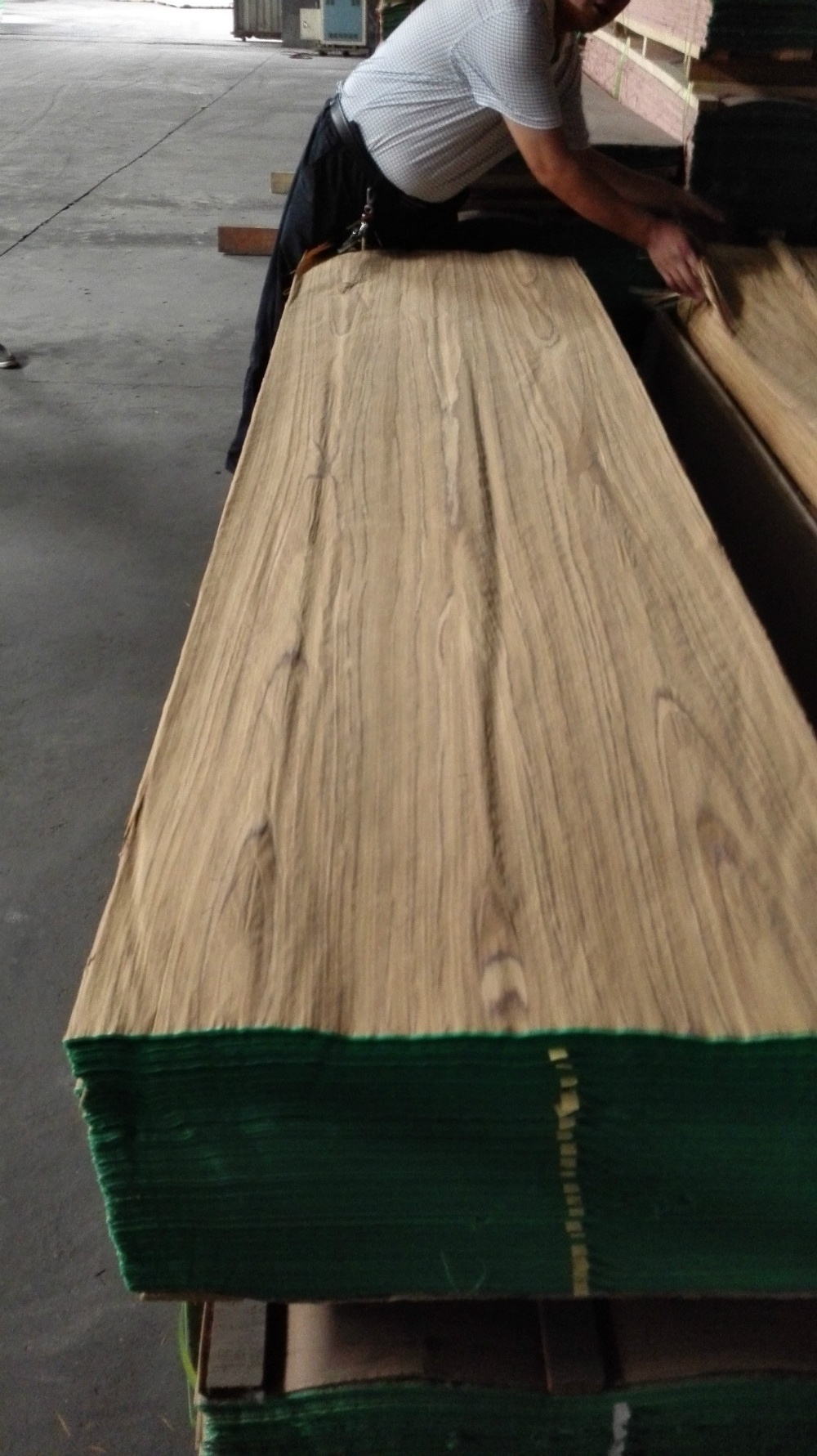 Best quality 4x8ft recon keruing wood veneer /teak veneer plywood face