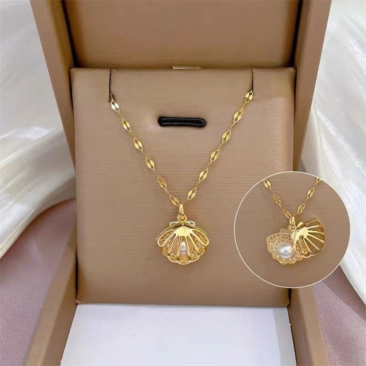 Wholesale New Stainless Steel 18k Gold Plated Luxury Hollow Seashell Diamond Zircon Pearl Necklace