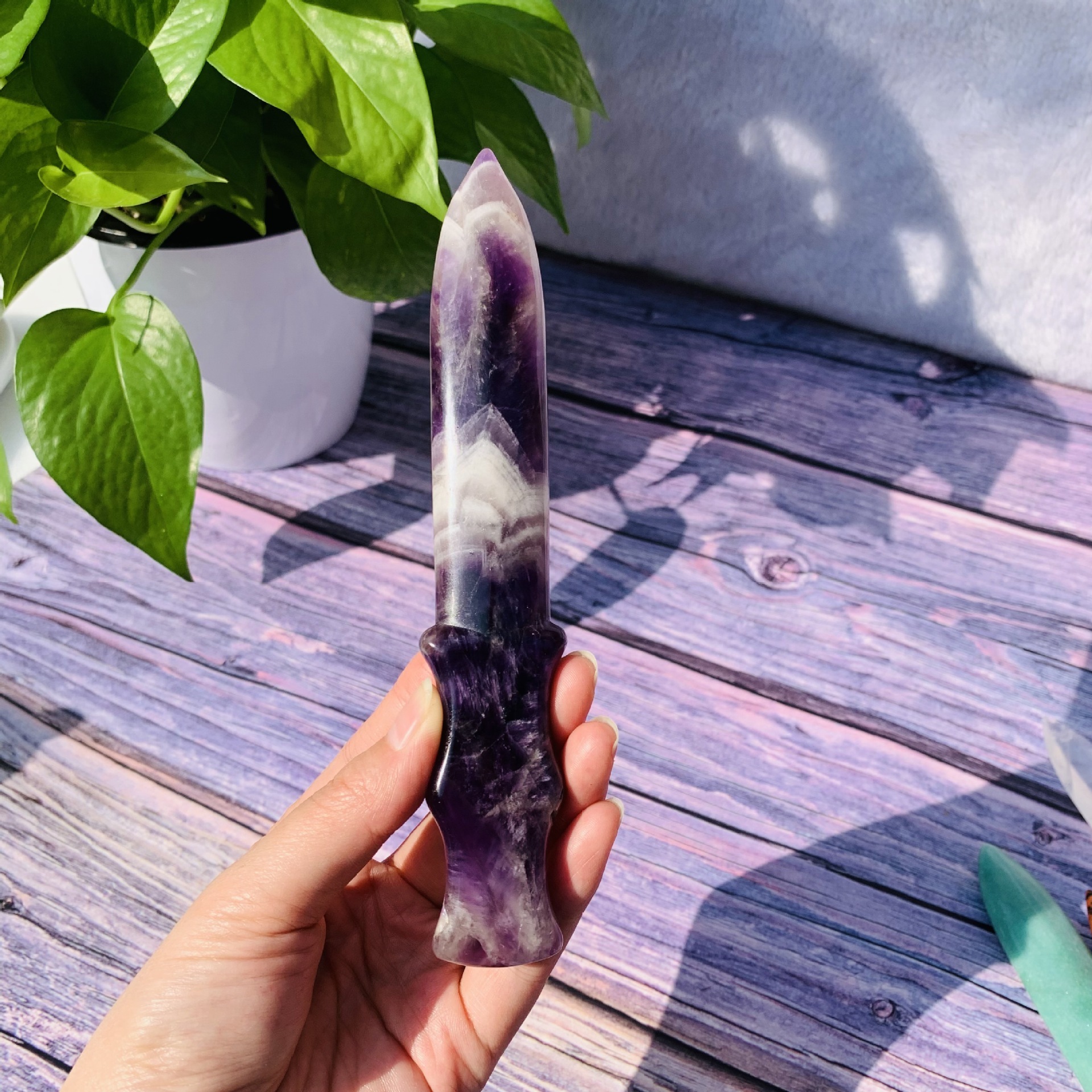 Wholesale natural crystal a variety of materials crystal dagger home office crystal decoration