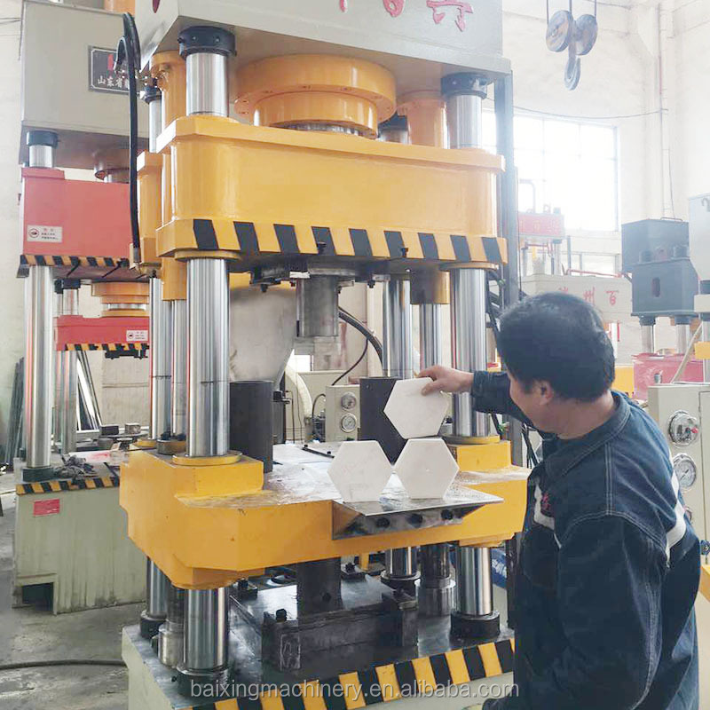 YL32-630tons four columns auto feeding powder brick hydraulic press machine