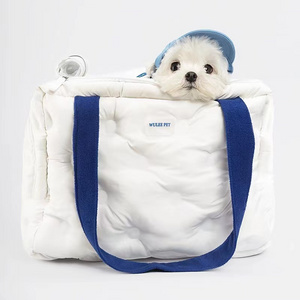 2023 Travel Portable Breathable portable cat dog carrier bag soft nylon puffy pet carrier