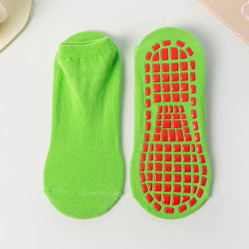 Custom Yoga Anti Slip Kids Jump Trampoline Socks non-slip rubber sole socks